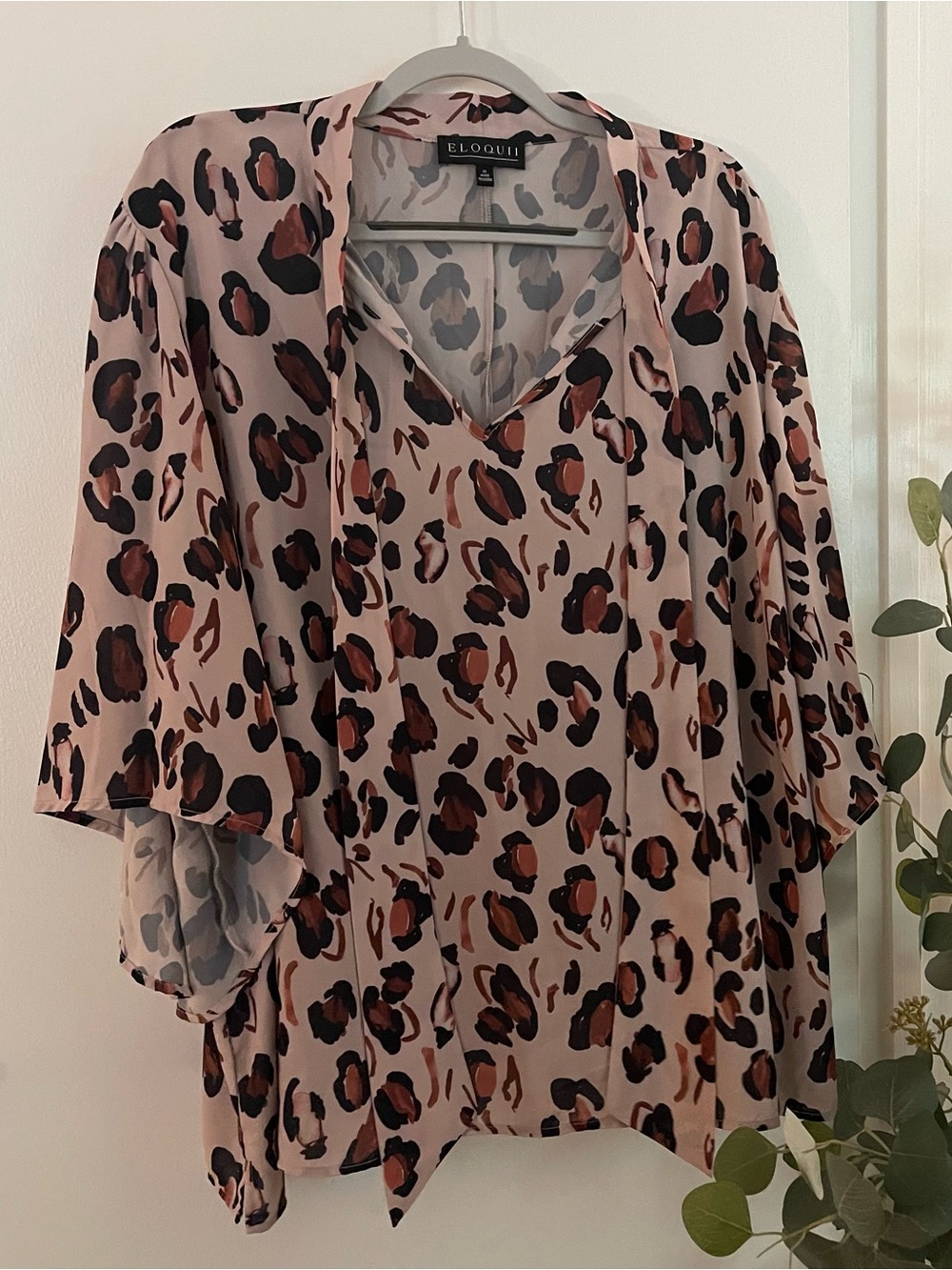 Eloquii Blush Pink Leopard Print V-Neck Blouse